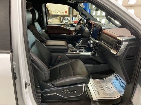 Used 2021 Ford F150 Lariat w/ Equipment Group 502A High AWD/4WD image 4
