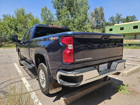 Used 2020 Chevrolet Silverado 2500 LT AWD/4WD image 3