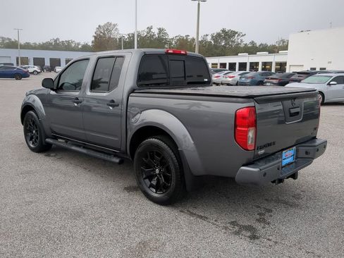 Certified 2021 Nissan Frontier SV w/ Midnight Edition Floor Mats image 7