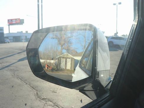 Used 2021 GMC Yukon AT4 image 15