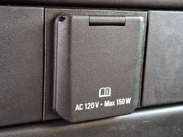 Used 2018 GMC Savana 2500 w/ Driver Convenience Package RWD image 21