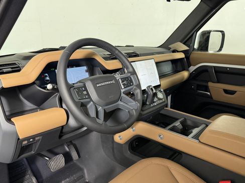 Used 2026 Land Rover Defender 110 S AWD/4WD image 4