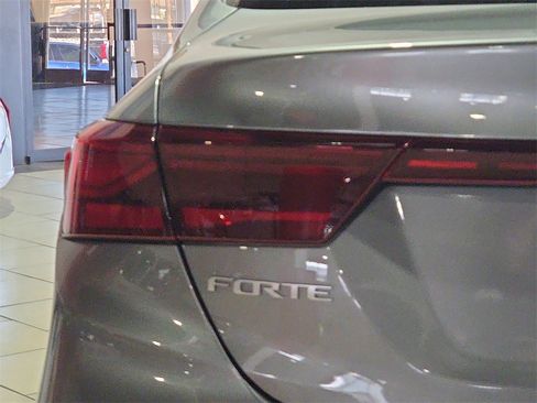 Used 2023 Kia Forte LXS image 12