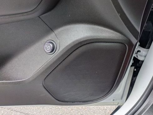 Used 2023 GMC Acadia SLE w/ Driver Convenience Package image 13