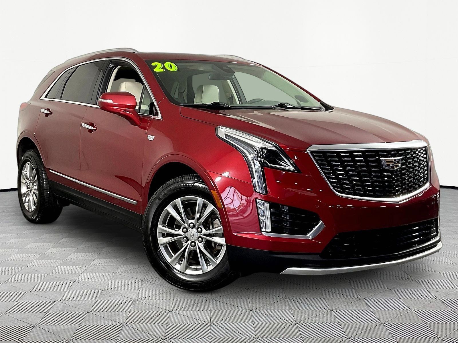 Used 2020 Cadillac XT5 Premium Luxury AWD/4WD image 3