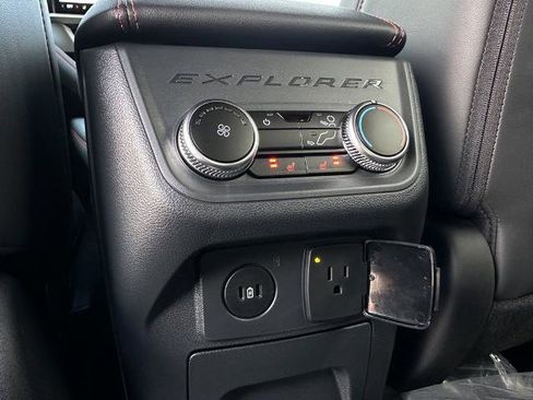 New 2026 Ford Explorer ST-Line w/ ST-Line Street Pack image 27