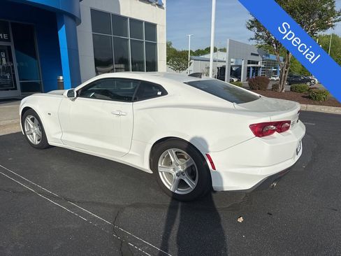 Used 2019 Chevrolet Camaro LT image 4
