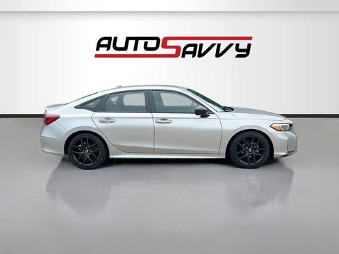 Used 2025 Honda Civic Sport image 8