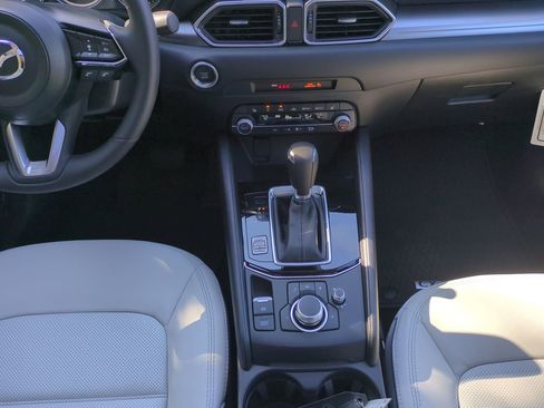 New 2025 MAZDA CX-5 AWD 2.5 S w/ Preferred Package image 17