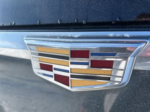 Used 2020 Cadillac Escalade Luxury image 9