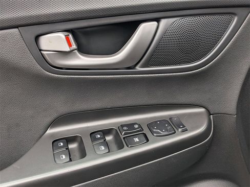 Used 2021 Hyundai Kona Ultimate image 17