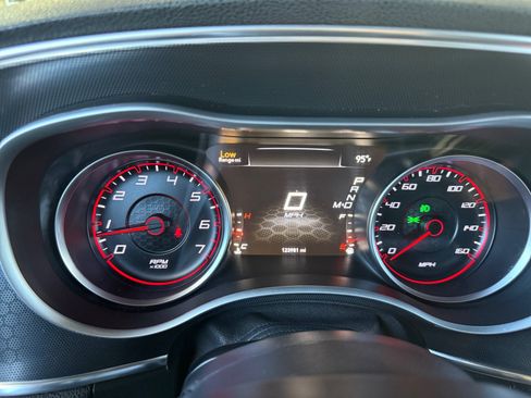 Used 2015 Dodge Charger R/T w/ Premium Group RWD image 16