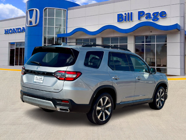 Used 2023 Honda Pilot Elite image 7