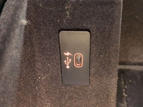 Used 2020 BMW 530i xDrive w/ Convenience Package image 34