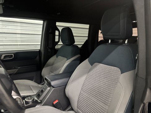 Used 2021 Ford Bronco Outer Banks image 13