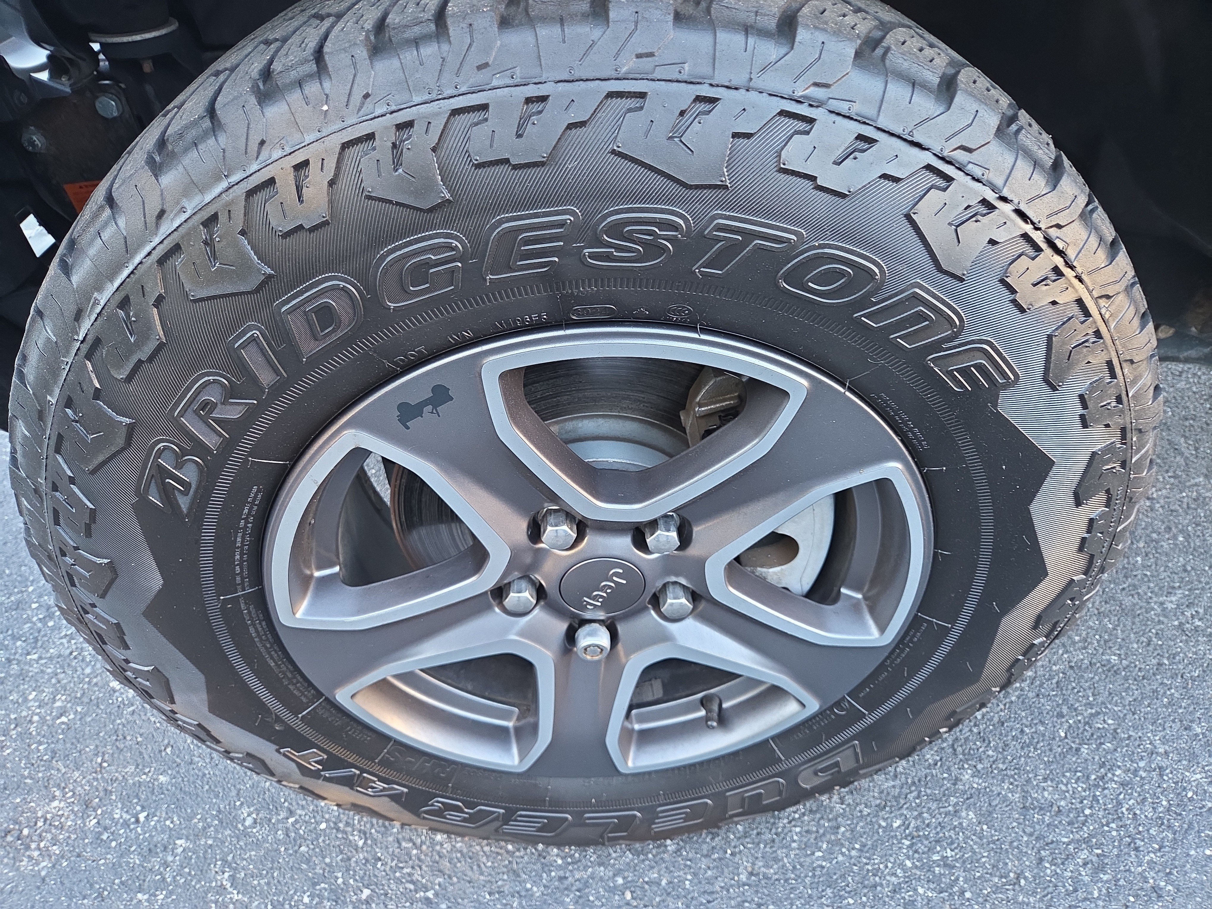 Certified 2019 Jeep Wrangler Sport AWD/4WD image 13