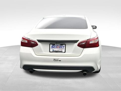 Used 2018 Nissan Altima 2.5 SV FWD image 4