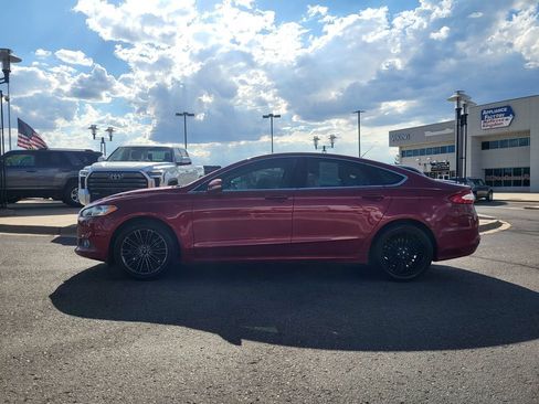 Used 2013 Ford Fusion SE FWD image 7