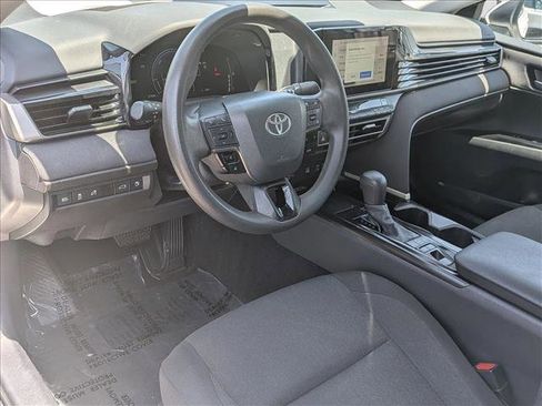 Used 2025 Toyota Camry LE FWD image 10
