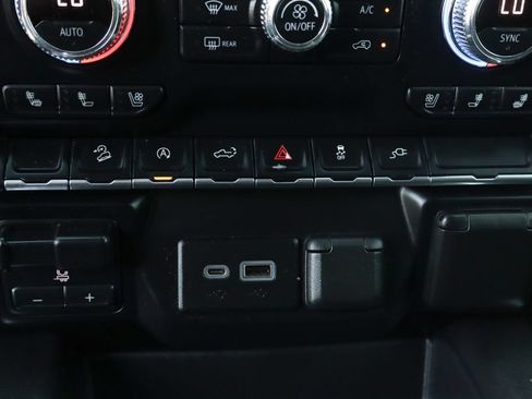 Used 2021 GMC Sierra 1500 AT4 AWD/4WD image 40