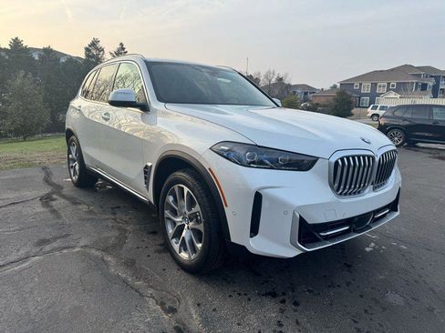 New 2026 BMW X5 xDrive40i AWD/4WD image 9