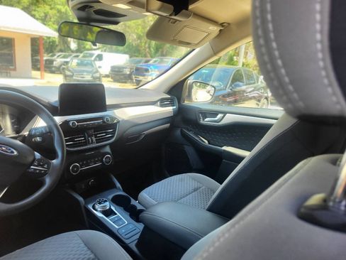 Used 2020 Ford Escape SE FWD image 38