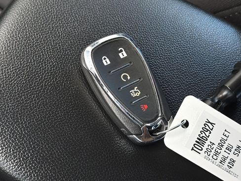 Used 2024 Chevrolet Malibu LS FWD image 30