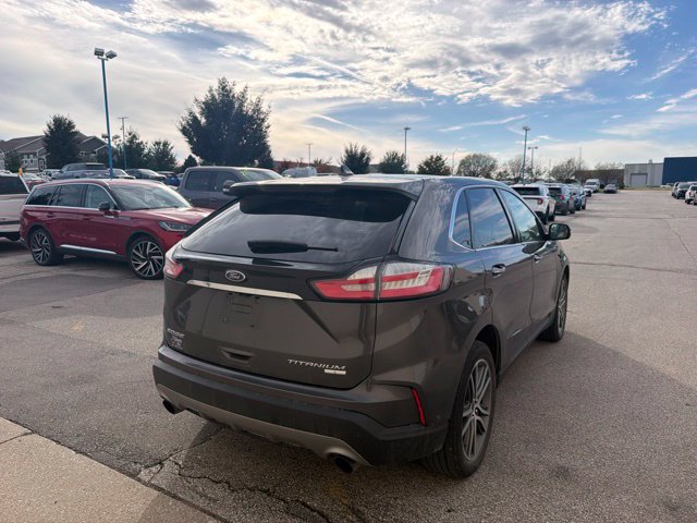 Used 2019 Ford Edge Titanium w/ Equipment Group 301A FWD image 4