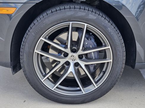 Certified 2026 Porsche Macan AWD/4WD image 14