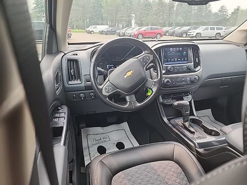 Used 2016 Chevrolet Colorado Z71 AWD/4WD image 12