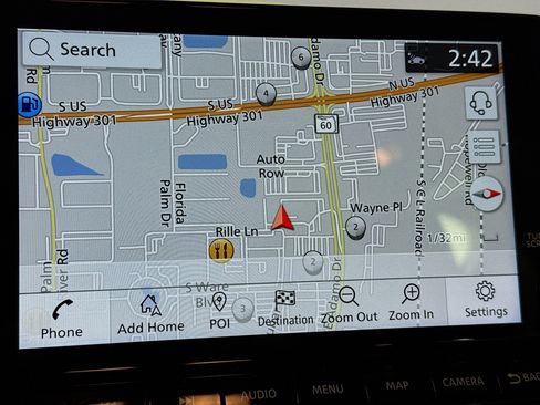 Used 2024 Nissan Pathfinder Platinum w/ Cargo Package image 14