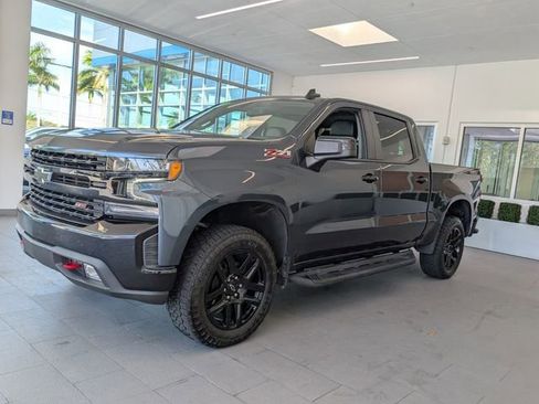 Used 2021 Chevrolet Silverado 1500 LT Trail Boss image 3