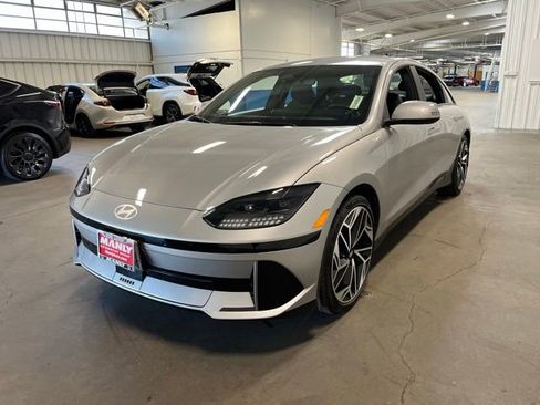 Used 2025 Hyundai Ioniq 6 SEL RWD image 7