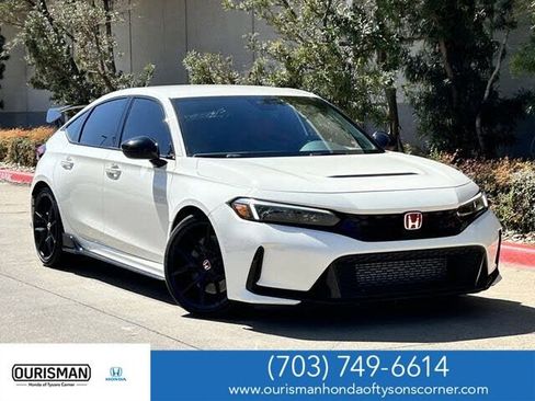 Used 2023 Honda Civic Type R image 1