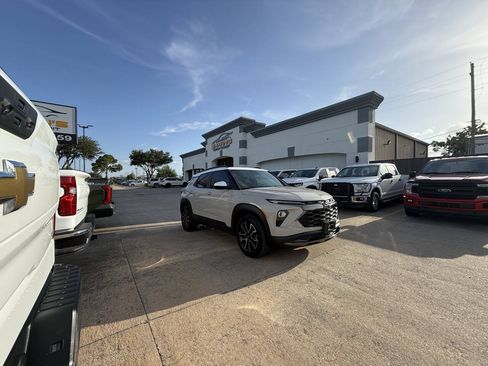 Used 2026 Chevrolet TrailBlazer ACTIV w/ Convenience Package FWD image 43