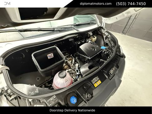 Used 2024 Mercedes-Benz Sprinter 2500 image 42