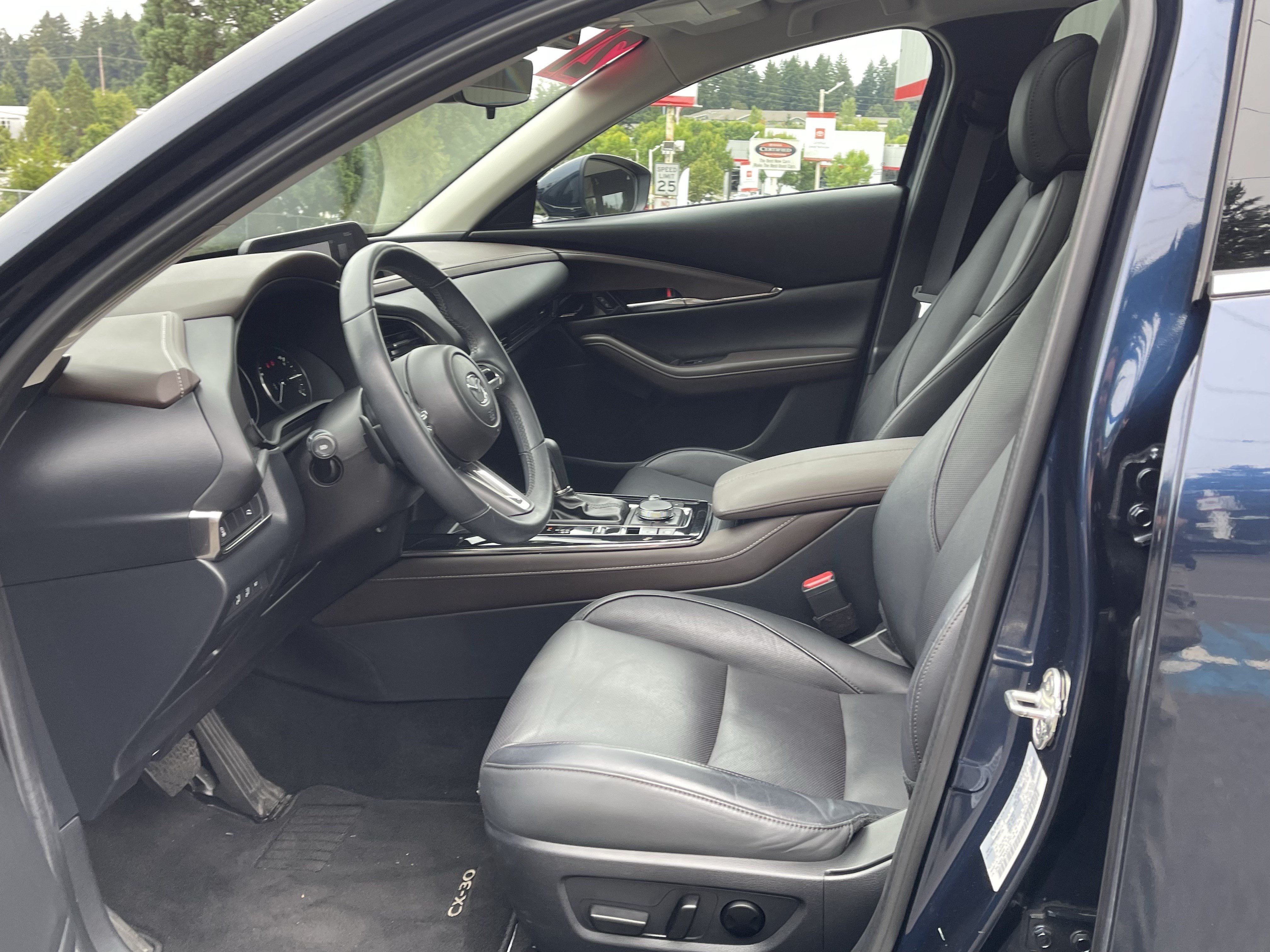 Used 2021 MAZDA CX-30 AWD 2.5 S w/ Premium Package image 11