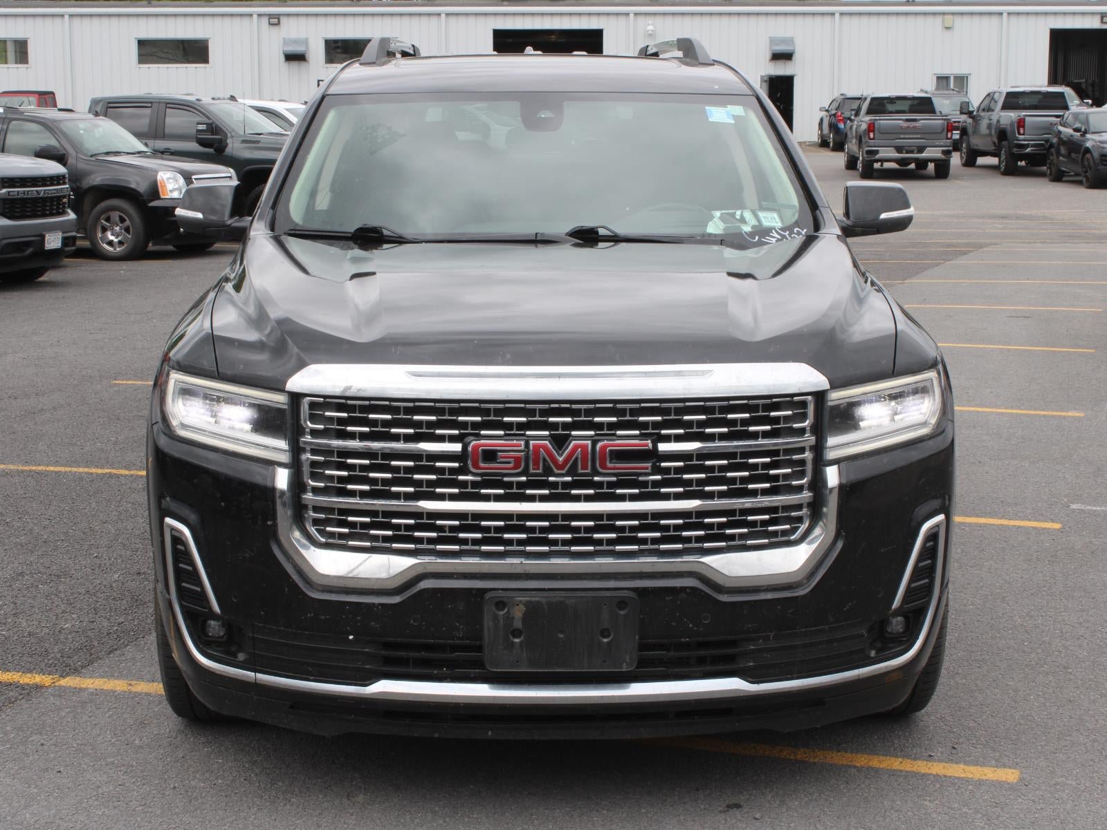 Used 2023 GMC Acadia Denali AWD/4WD image 2