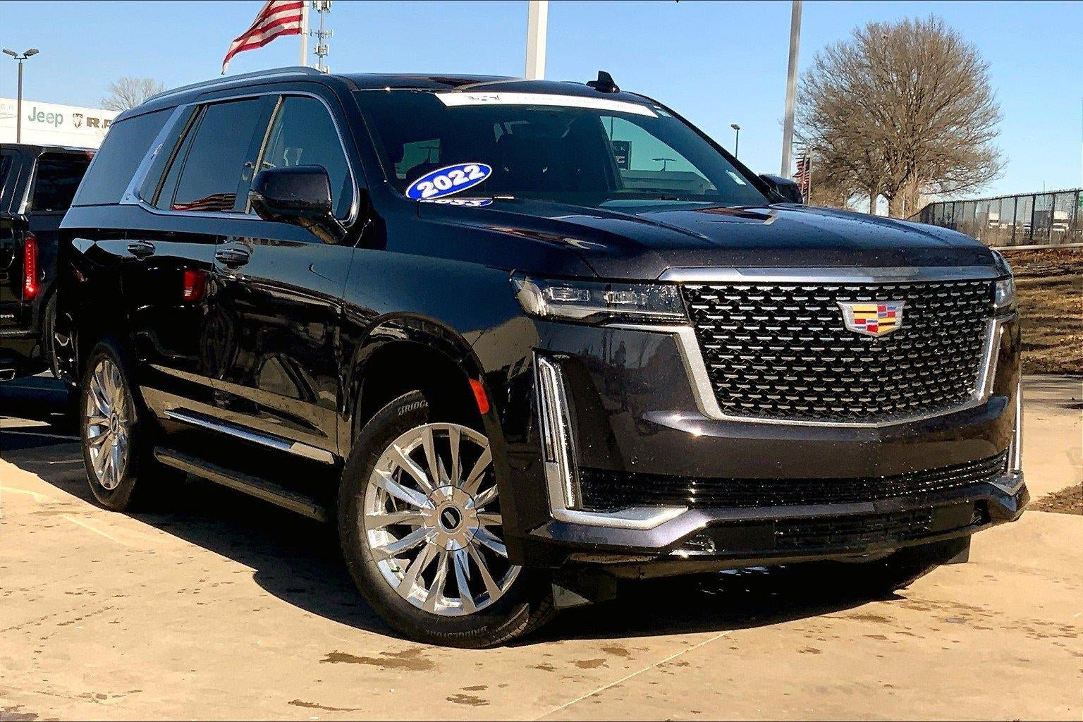 Used 2022 Cadillac Escalade Premium Luxury AWD/4WD image 33