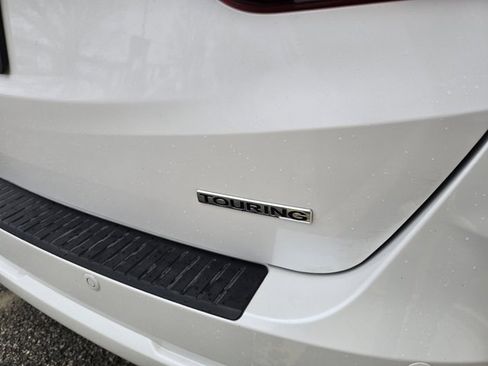 Used 2025 Honda Odyssey Touring image 24