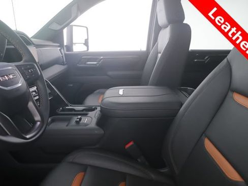 Used 2026 GMC Sierra 3500 AT4 w/ AT4 Premium Plus Package AWD/4WD image 17