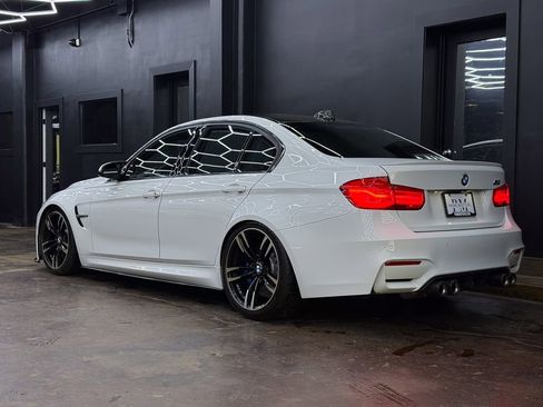 Used 2017 BMW M3 RWD image 5