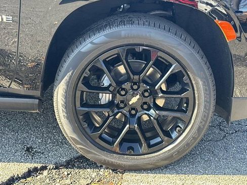 Used 2022 Chevrolet Tahoe High Country image 16