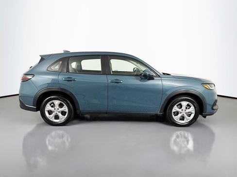 Certified 2024 Honda HR-V LX image 4