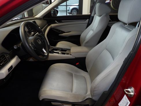 Used 2018 Honda Accord LX image 25