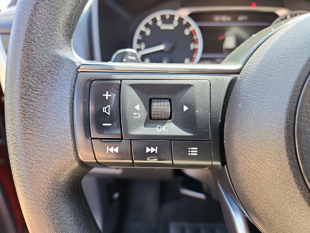 Used 2024 Nissan Rogue S AWD/4WD image 21