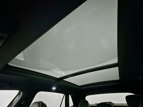 New 2026 Volkswagen Atlas Cross Sport SEL Premium R-Line image 17