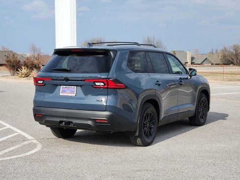 New 2026 Toyota Grand Highlander XLE image 5