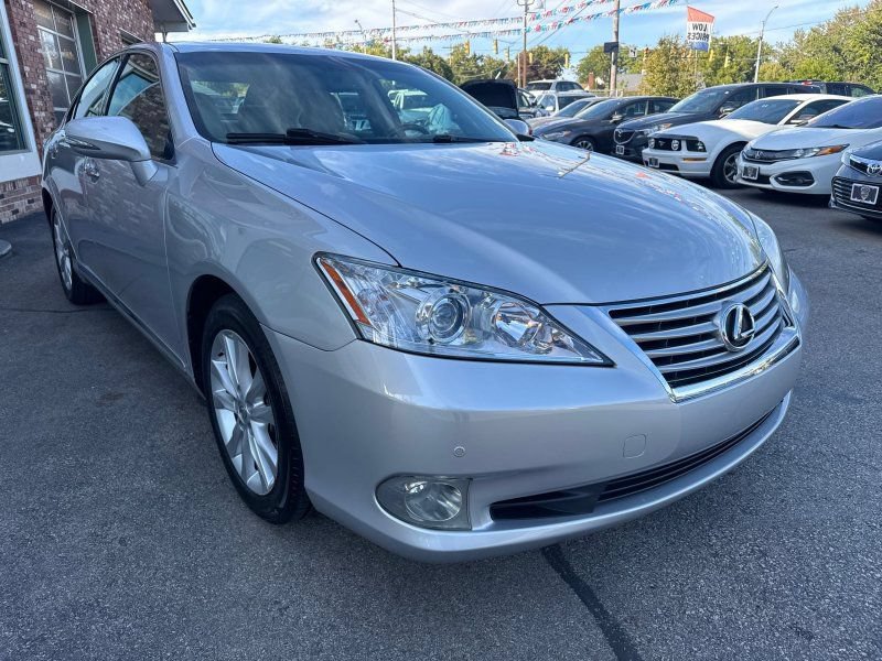 Used 2010 Lexus ES 350 w/ Preferred Accessory Package FWD image 3