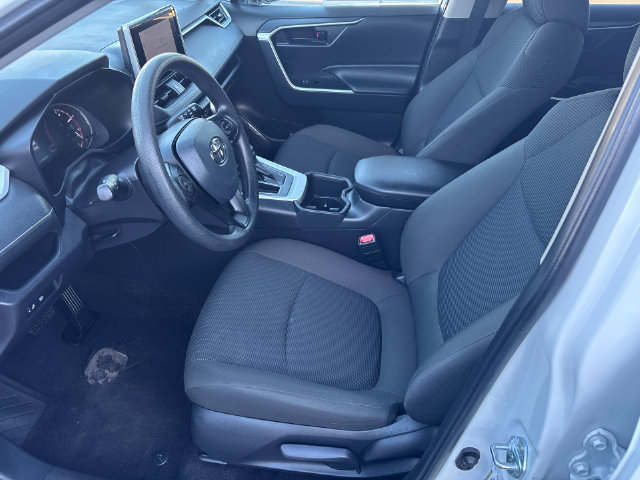Certified 2025 Toyota RAV4 LE FWD image 24
